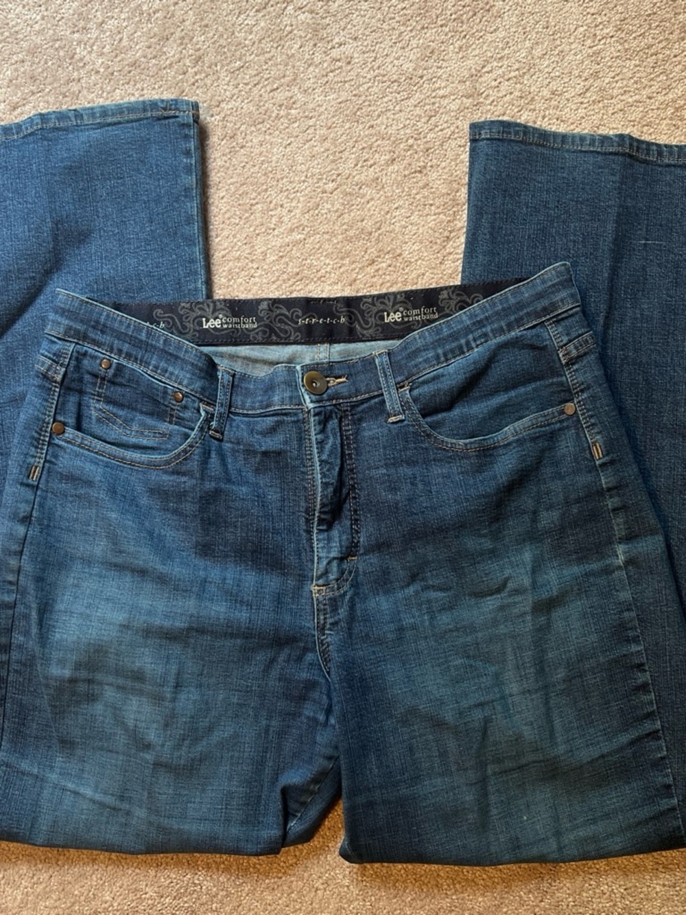 Lee Women's Dark Blue Flare Jeans Size 14 Short